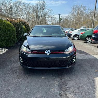 2017 Volkswagen Golf GTI 2.0T S 4-Door