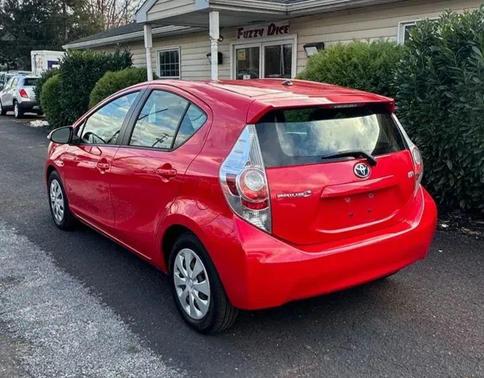 2013 Toyota Prius c Two