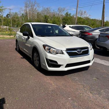 Crystal White Pearl 2015 Subaru Impreza 2.0i