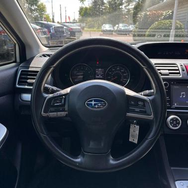 Crystal White Pearl 2015 Subaru Impreza 2.0i