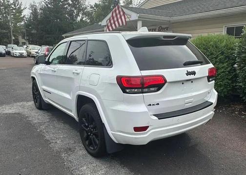 2017 Jeep Grand Cherokee Altitude