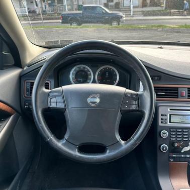 Black 2009 Volvo XC70 3.2