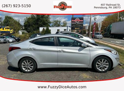 2015 Hyundai ELANTRA SE