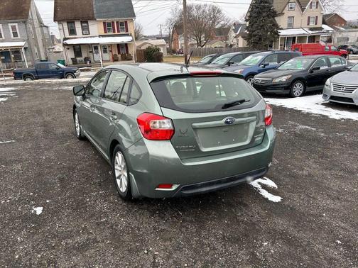 2014 Subaru Impreza 2.0i Premium