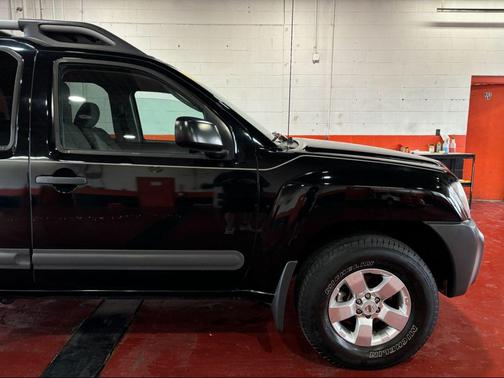 2011 Nissan Xterra S
