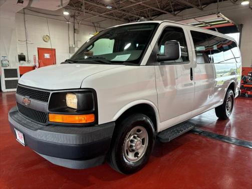 2017 Chevrolet Express 3500 LS