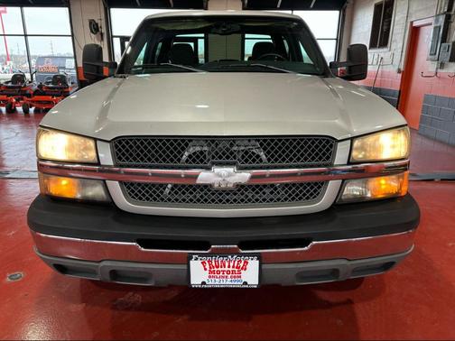 2004 Chevrolet Silverado 2500 LS Crew Cab