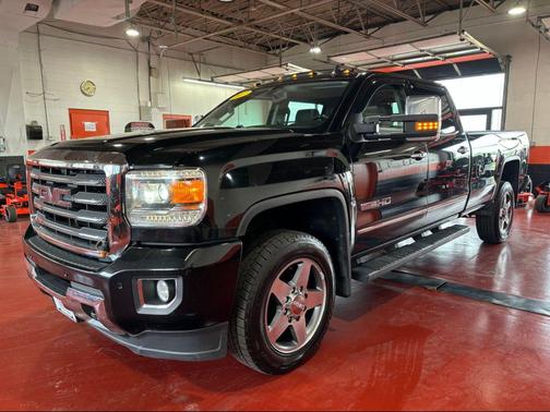 Onyx Black 2017 GMC Sierra 2500 SLT