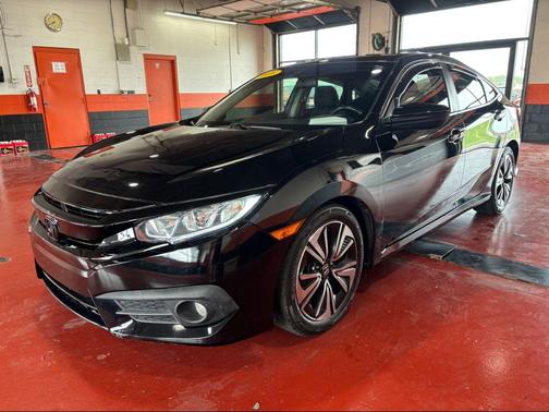 Crystal Black Pearl 2018 Honda Civic EX-T