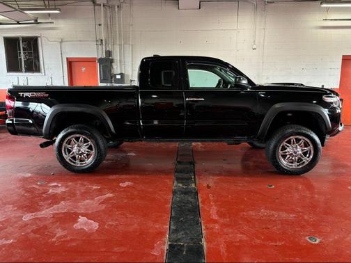 Cement 2021 Toyota Tacoma SR5