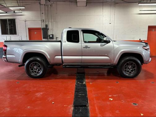 2018 Toyota Tacoma SR5