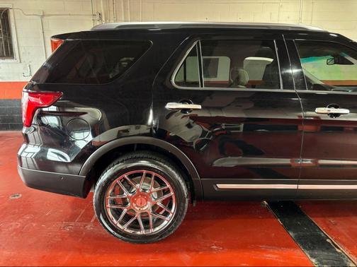 Shadow Black 2017 Ford Explorer sport
