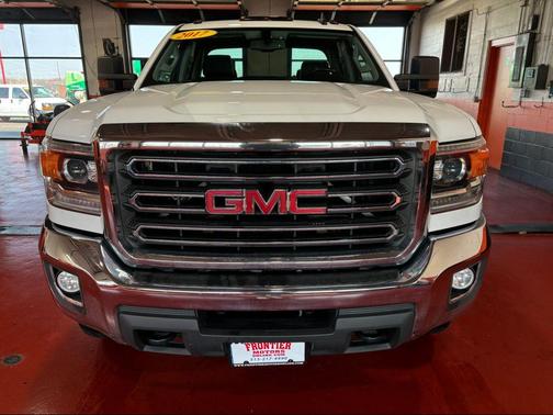 Summit White 2017 GMC Sierra 2500 SLE