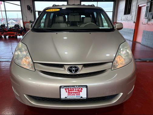 2006 Toyota Sienna XLE