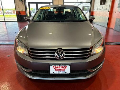2012 Volkswagen Passat 2.5 SE