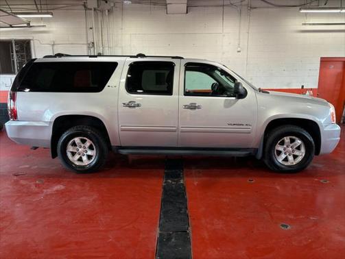 2011 GMC Yukon XL 1500 SLT