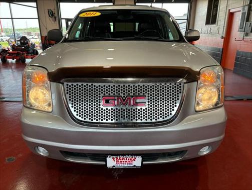 2011 GMC Yukon XL 1500 SLT