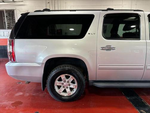 2011 GMC Yukon XL 1500 SLT