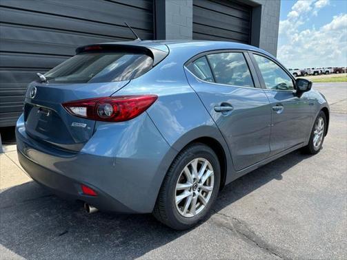2016 Mazda Mazda3 i Sport