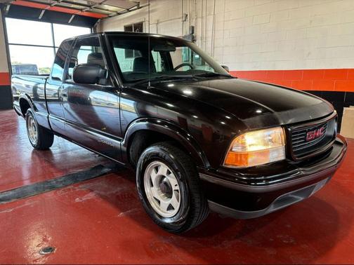 1999 GMC Sonoma SLS