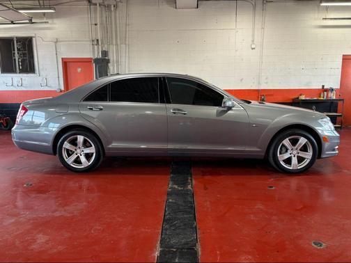 2012 Mercedes-Benz S-Class 4MATIC