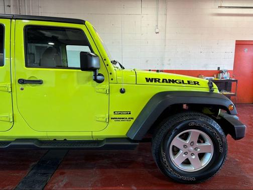 2016 Jeep Wrangler Unlimited Sport