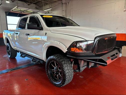 2015 RAM 1500 SLT