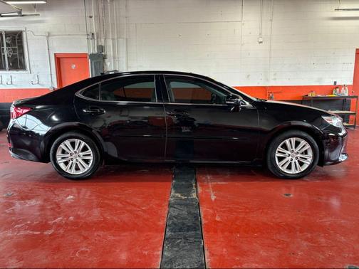 Obsidian 2014 Lexus ES 350 Base
