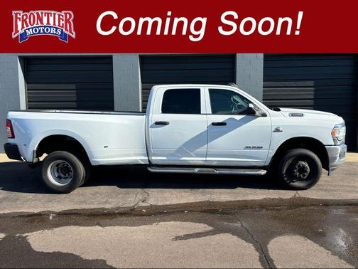 2022 RAM 3500 Tradesman Crew Cab 4x4 8' Box