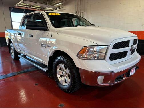 2015 RAM 1500 SLT