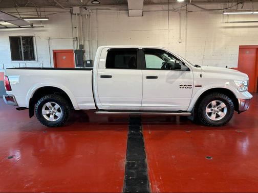 2015 RAM 1500 SLT