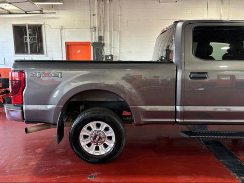 Carbonized Gray Metallic 2022 Ford F-250 XLT