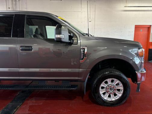 Carbonized Gray Metallic 2022 Ford F-250 XLT