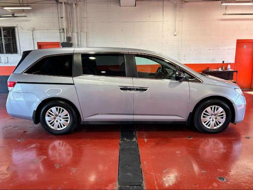 2016 Honda Odyssey LX