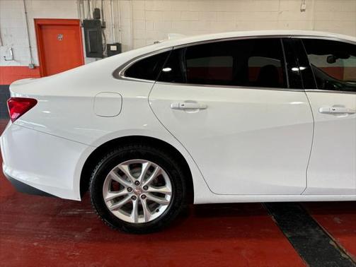 2017 Chevrolet Malibu 1LT