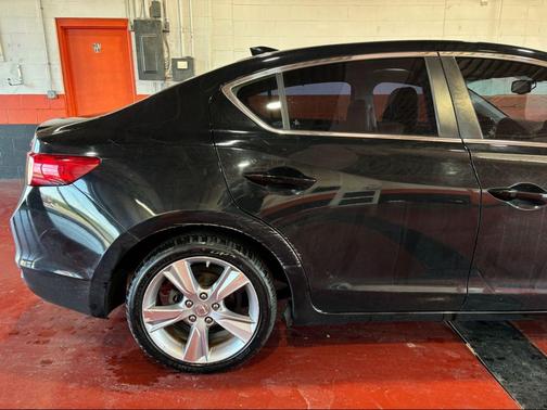 2013 Acura ILX 2.0L Technology