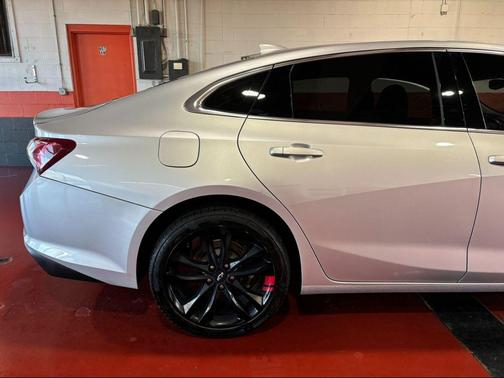 2021 Chevrolet Malibu FWD LT