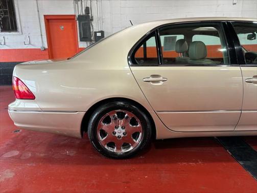 2002 Lexus LS 430 Base