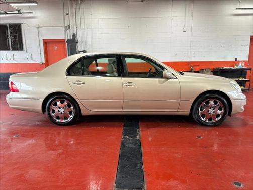 2002 Lexus LS 430 Base