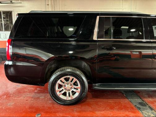 2017 Chevrolet Suburban LS