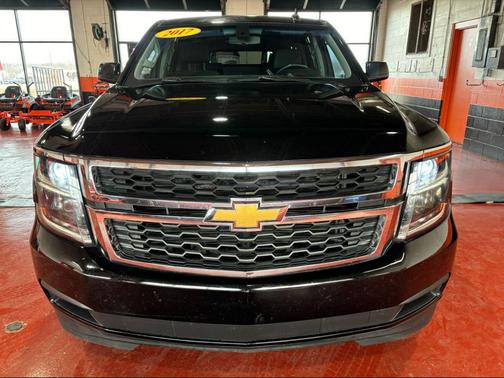 2017 Chevrolet Suburban LS