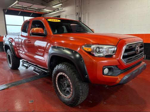 2016 Toyota Tacoma SR5