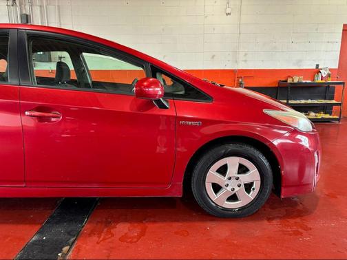 Barcelona Red Metallic 2011 Toyota Prius II