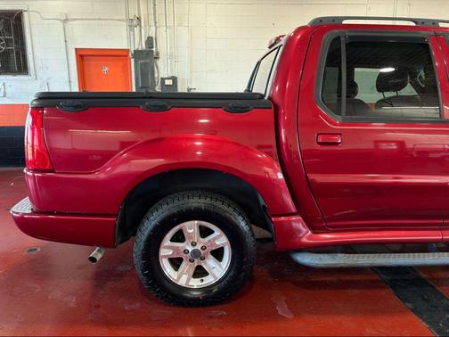 2005 Ford Explorer Sport Trac XLT