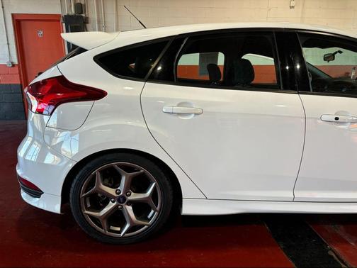 2018 Ford Focus ST