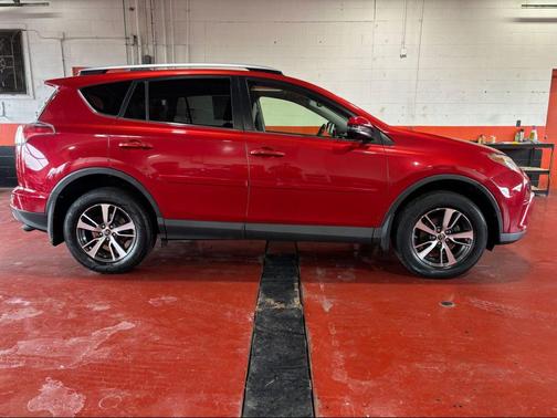 Barcelona Red Metallic 2016 Toyota RAV4 XLE