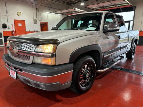 2004 Chevrolet Silverado 1500 LS Extended Cab