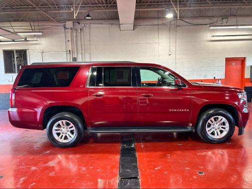 2016 Chevrolet Suburban LT