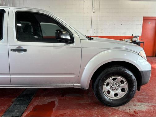 2012 Nissan Frontier S
