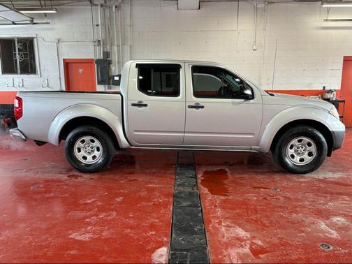 2012 Nissan Frontier S